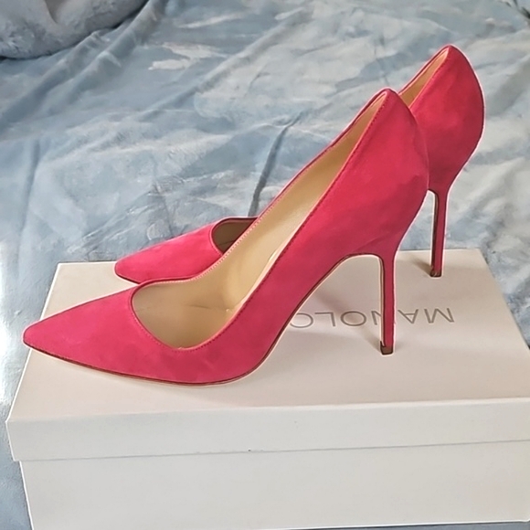 MANOLO BLAHNIK BB 90 Pumps in Fuchsia Suede - Picture 3 of 8